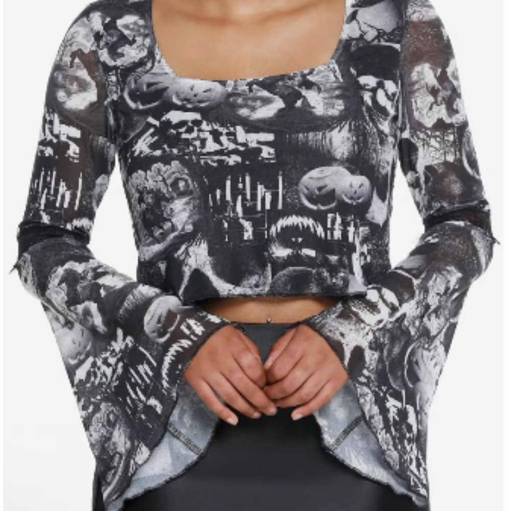 Social Collision Sleepy Hallow Collage Bell Sleeve Crop Top Hot Topic Halloween